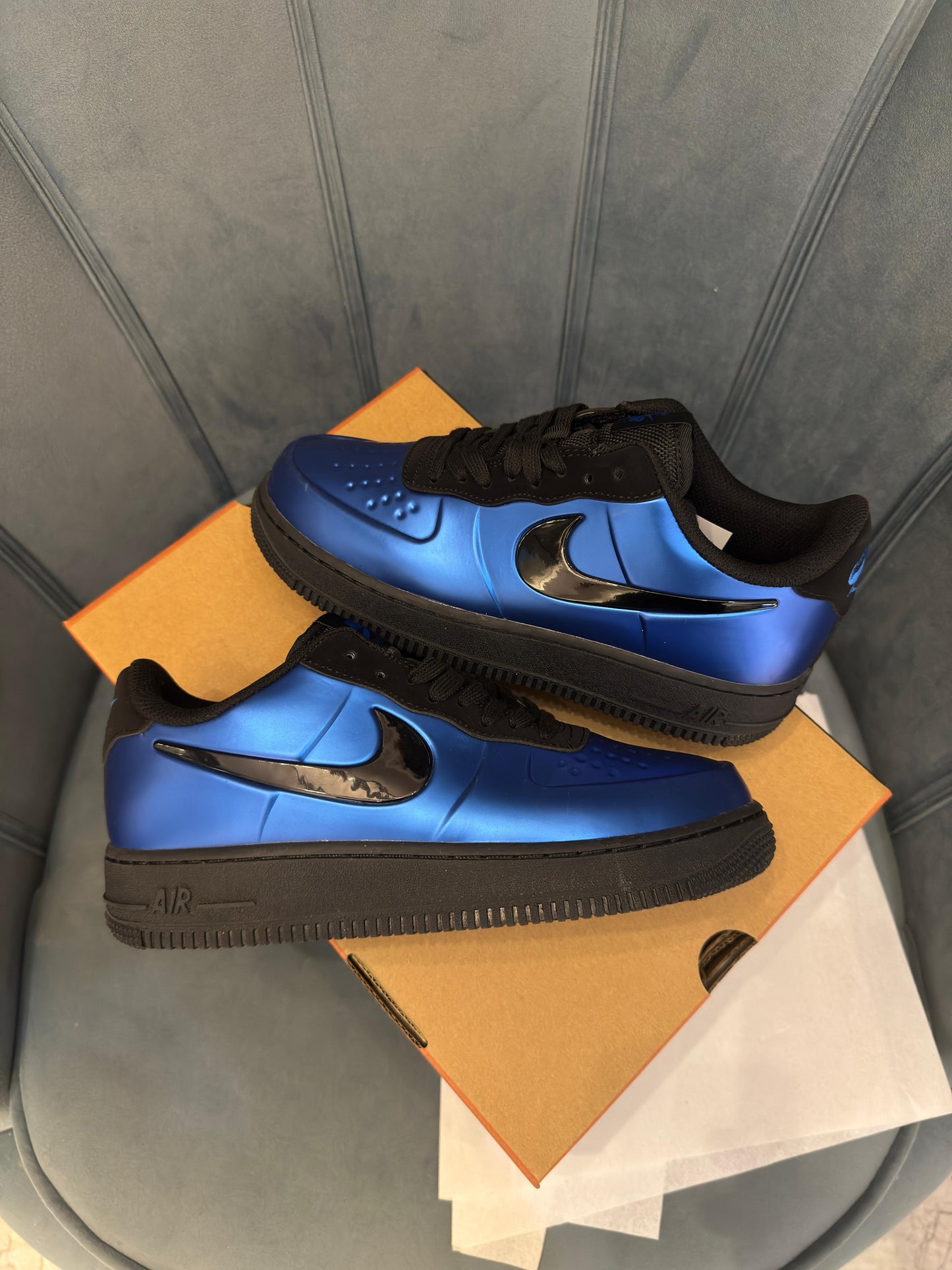 Nike airforce foamposite pro royal blue