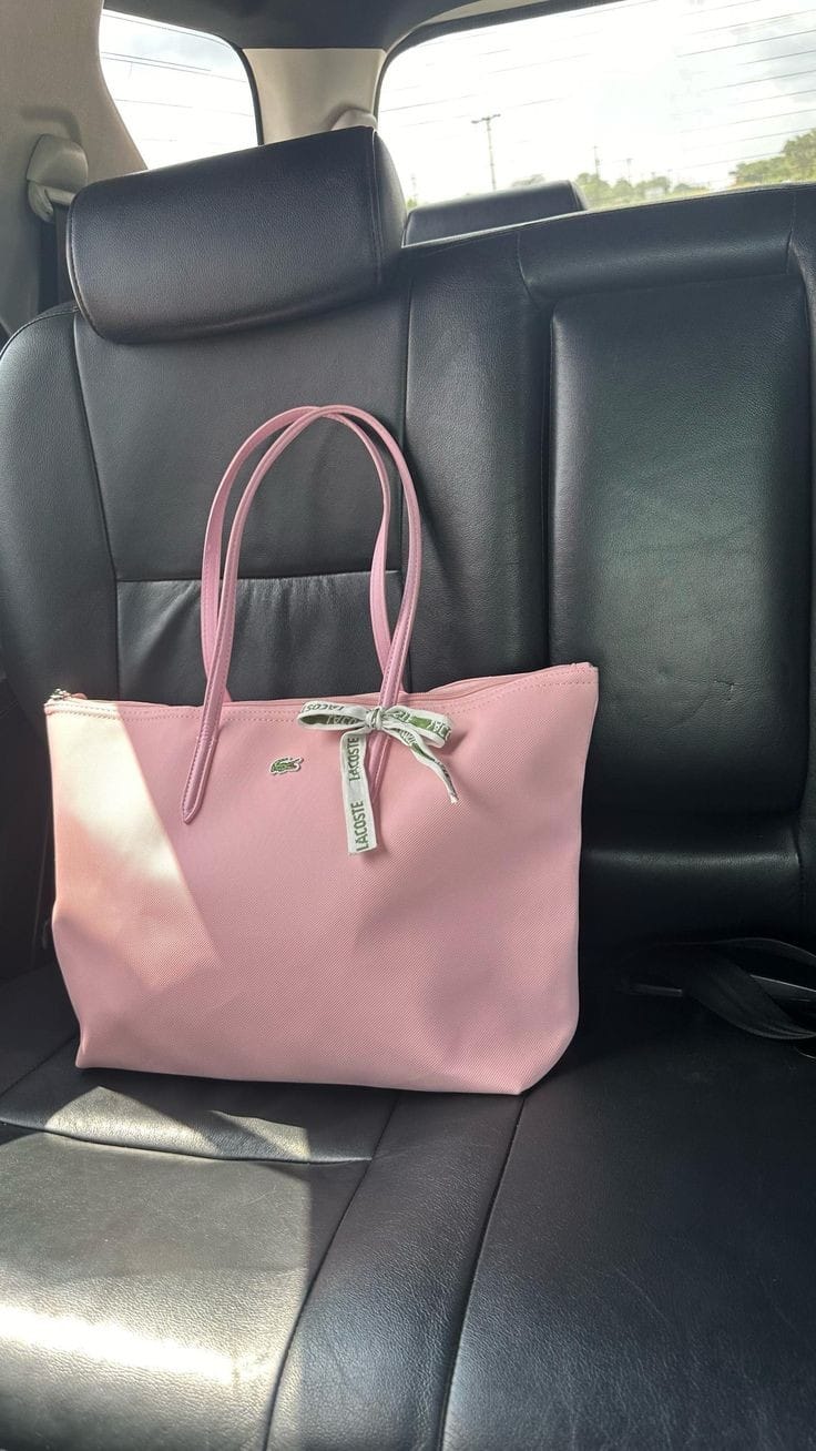 Lacoste totebag with polybag