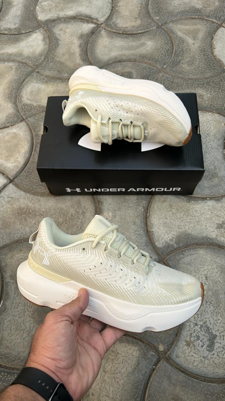 Under armour hover infinite pro