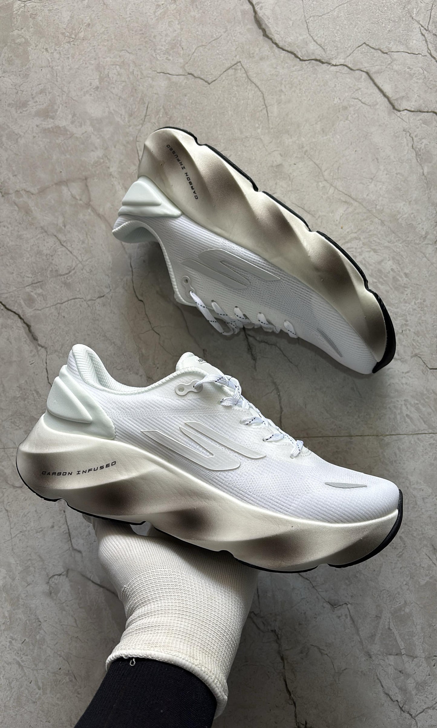 Sketchers aero burst