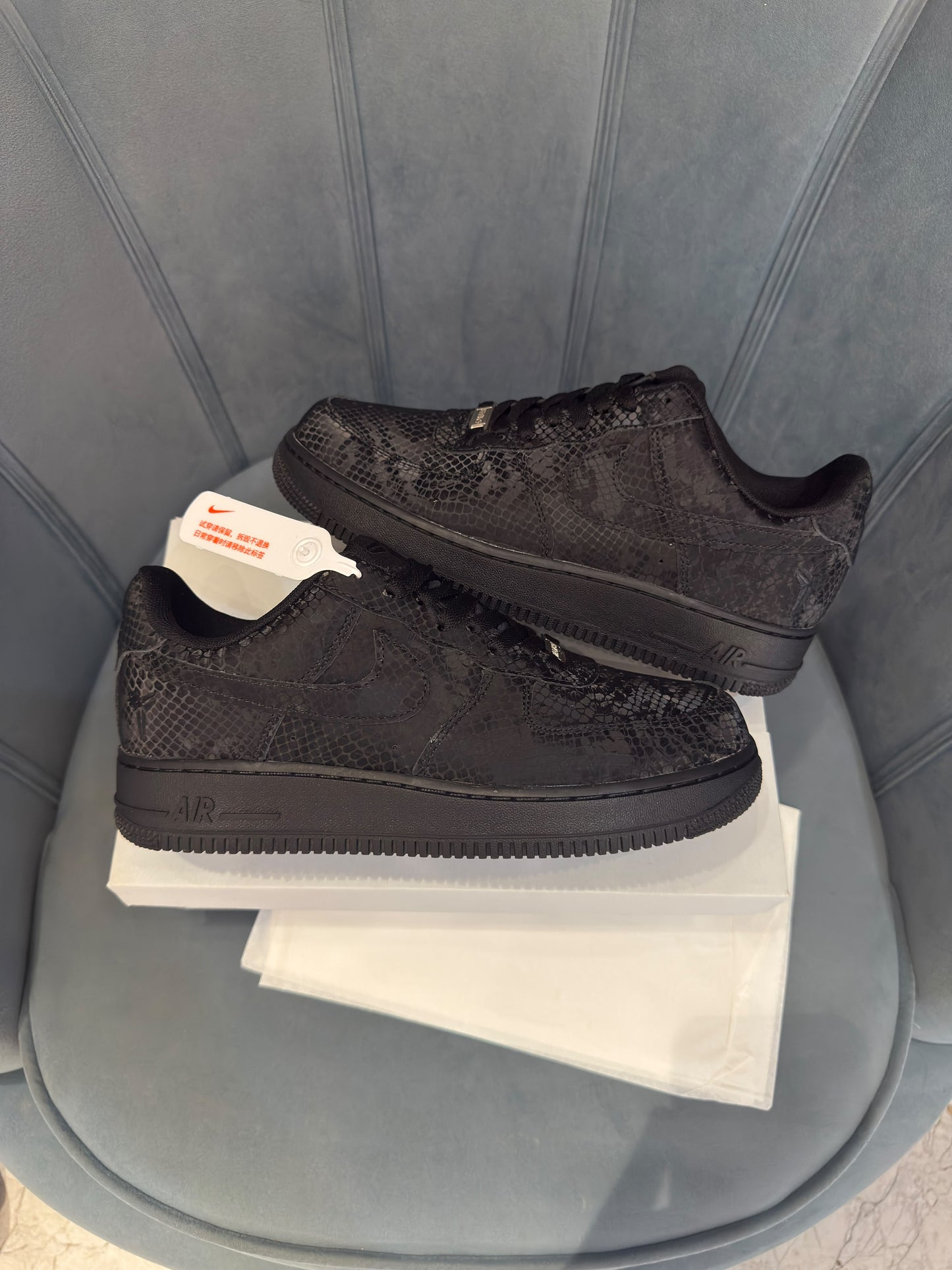 Nike airforce one kobe bryant black