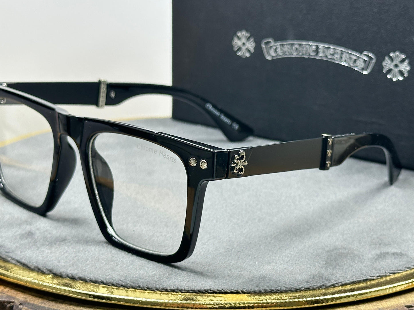 Chrome hearts