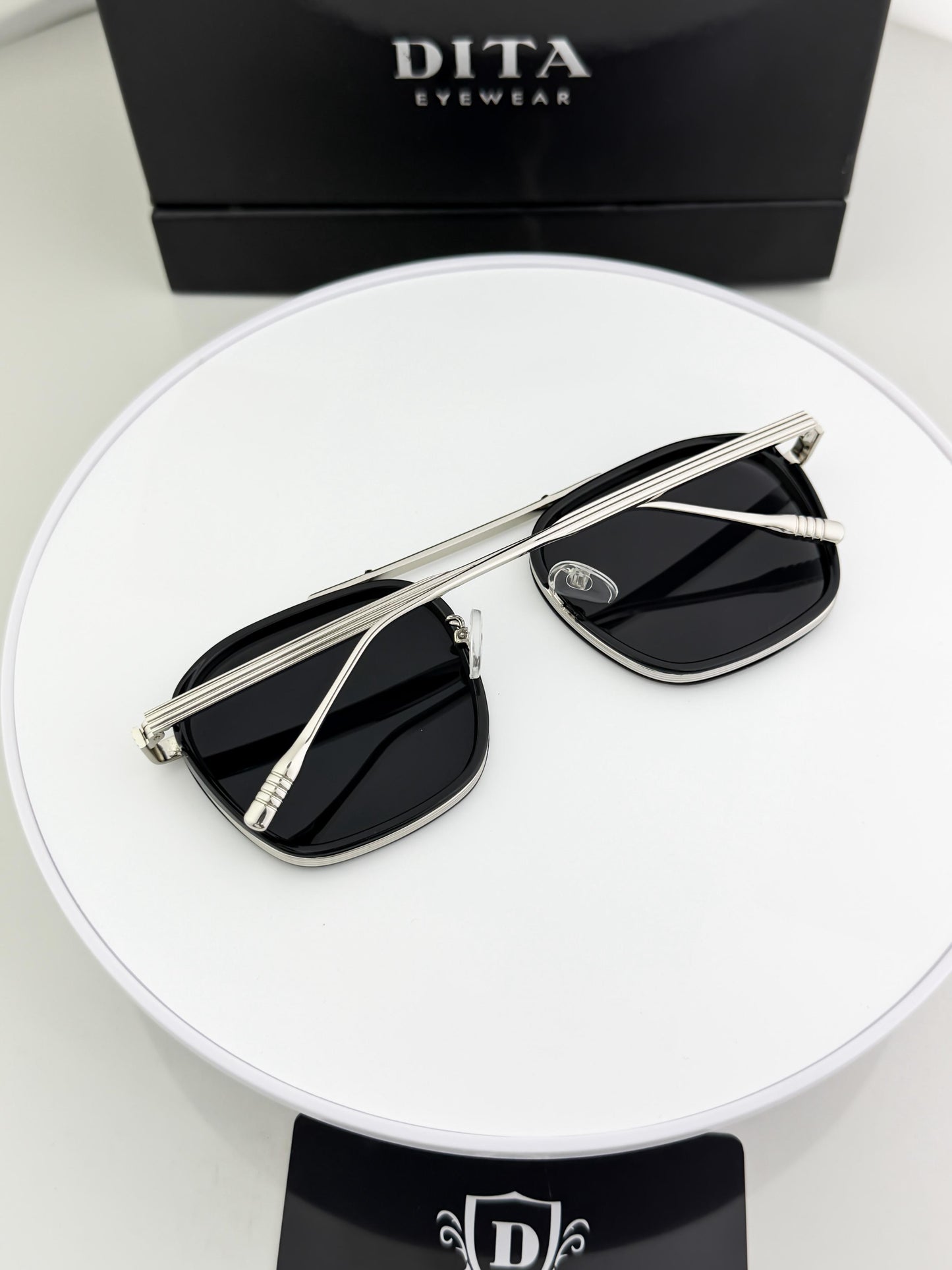 Dita silver black