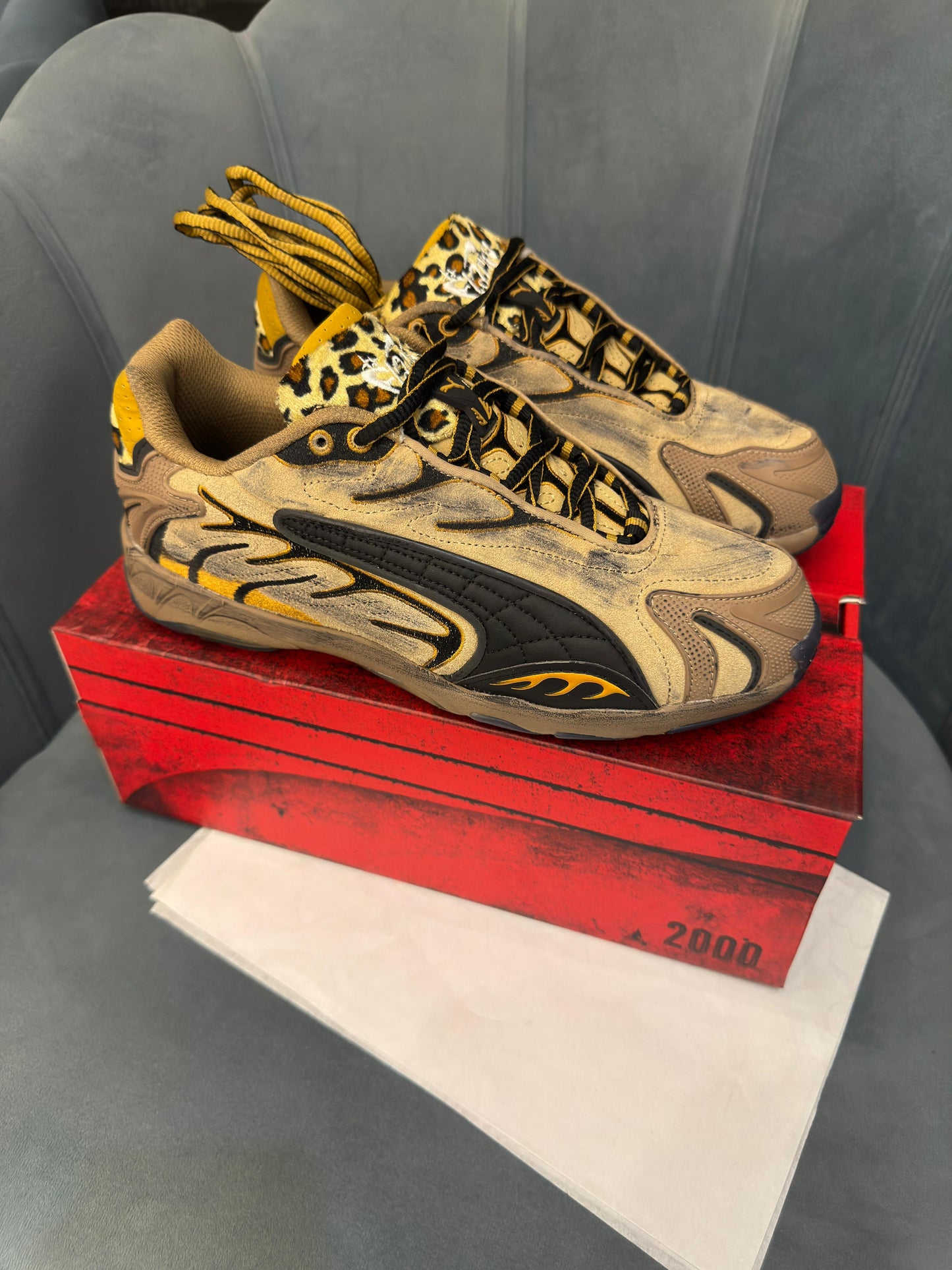 Puma inhale asap beige grey black