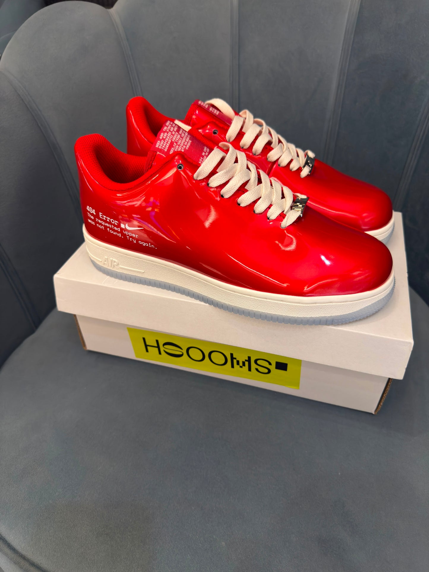 Nike airforce one 404 swoosh error red