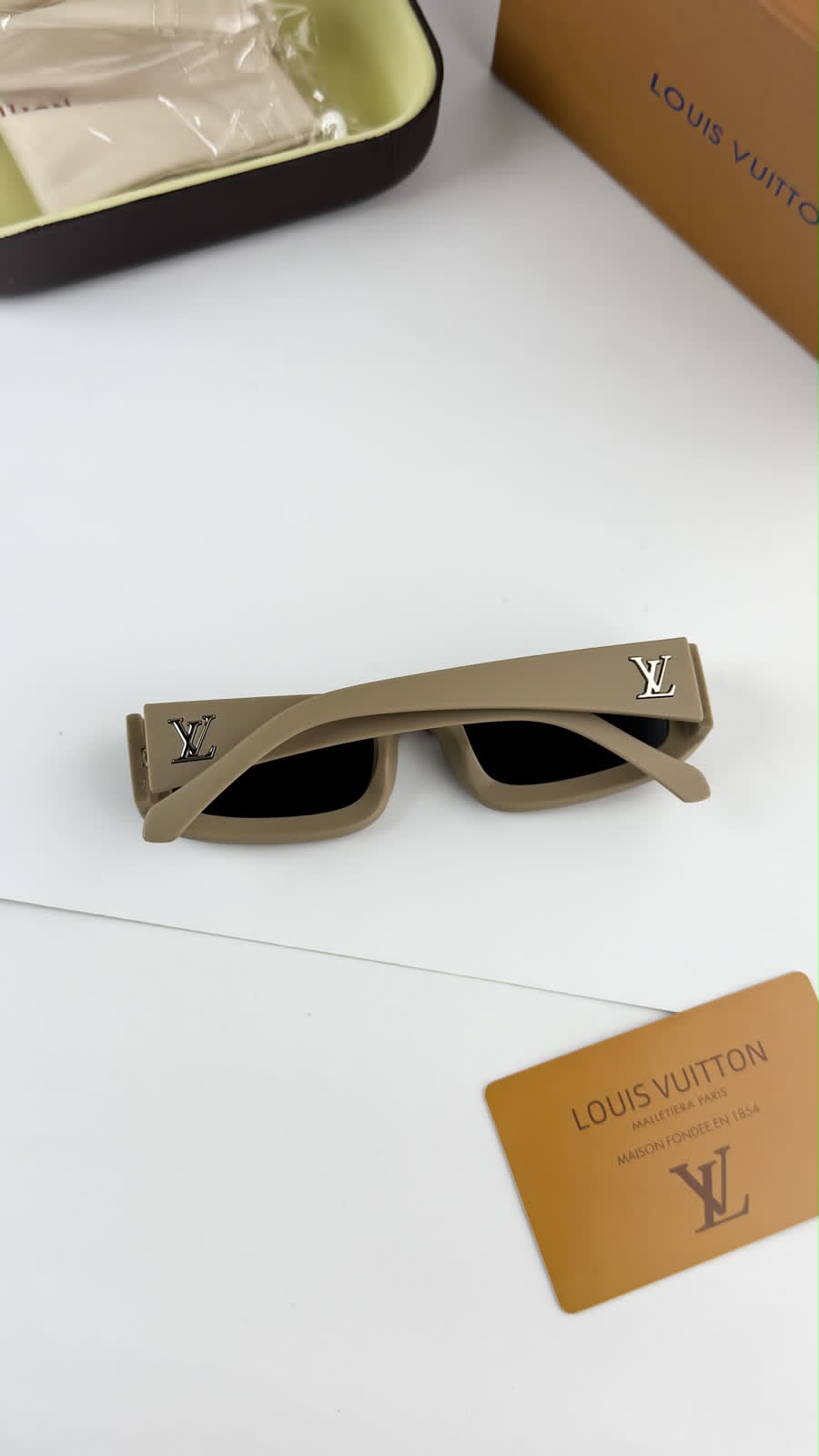 Louis vuitton biscoff
