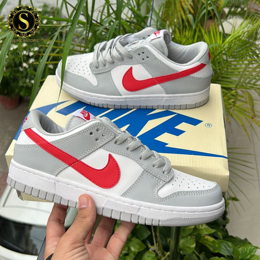 Nike sb dunk low white grey red gs