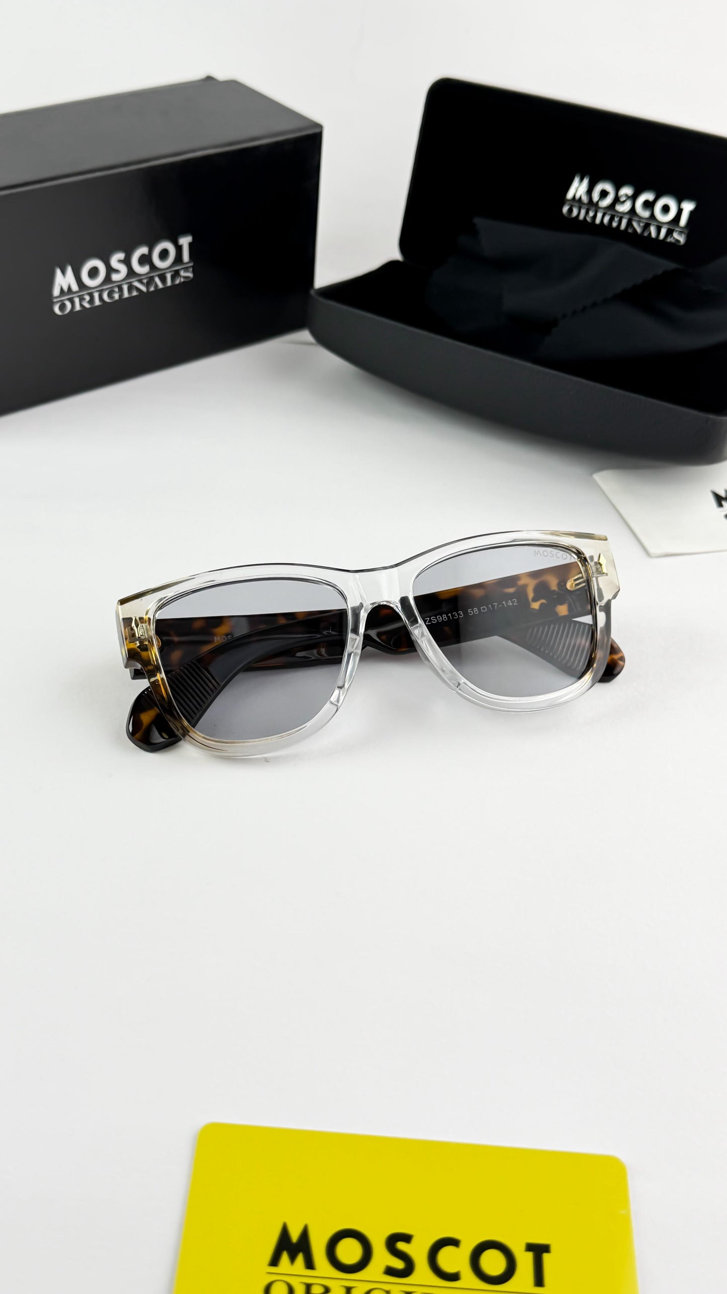 Moscot tiger smokey