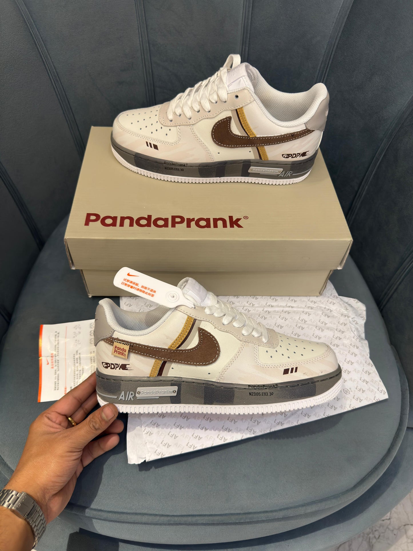 Nike airforce 1 low panda prank