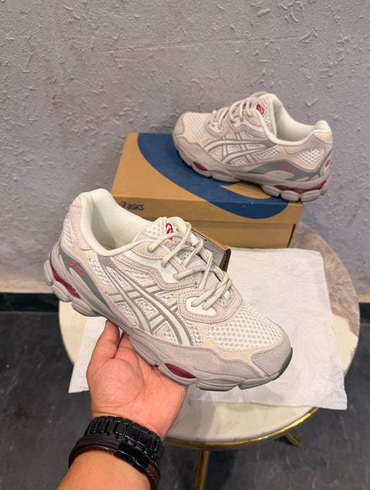 Asics nyc cream moonrock gel
