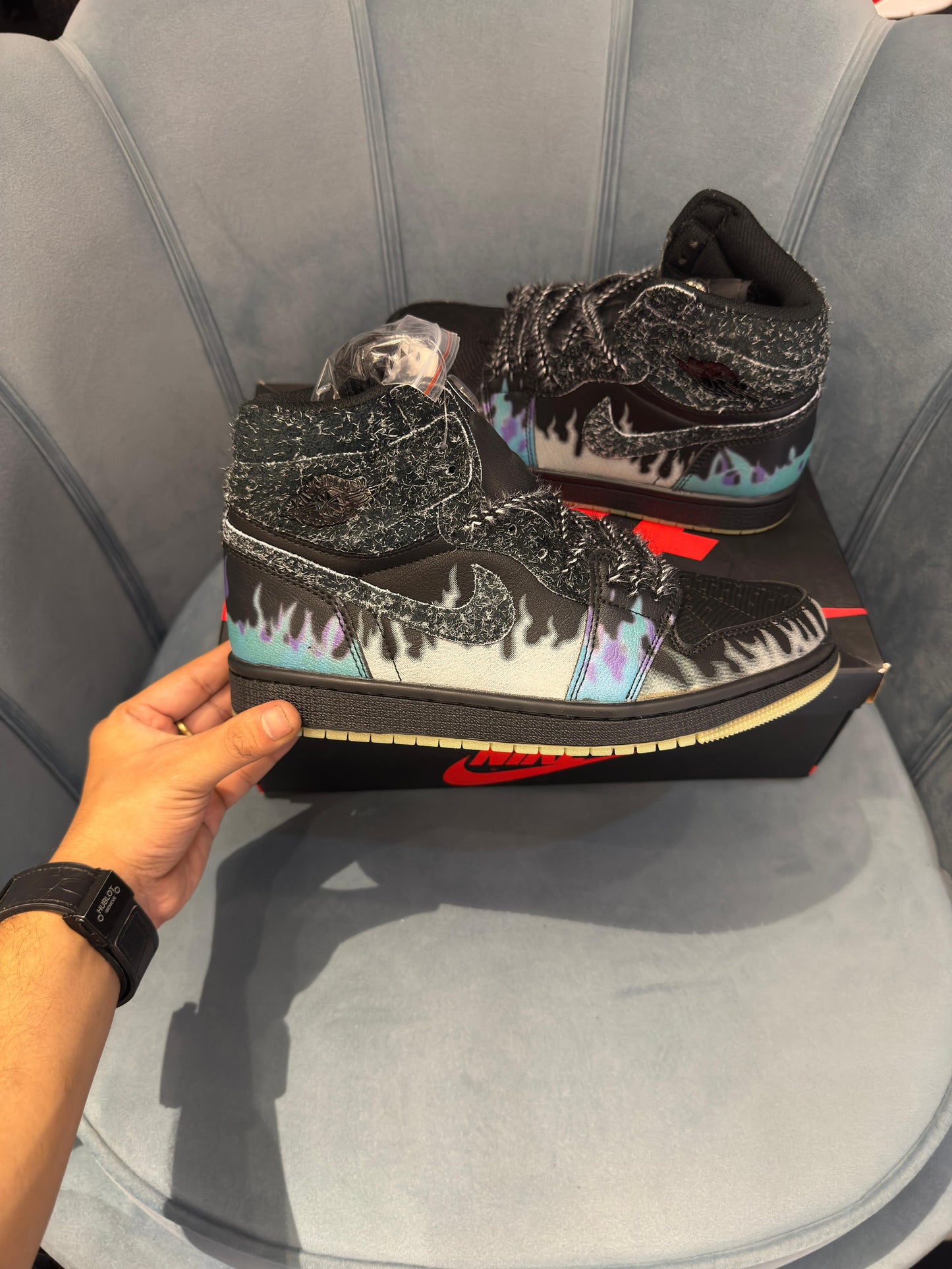 Nike air Jordan 1s High Halloween black cat
