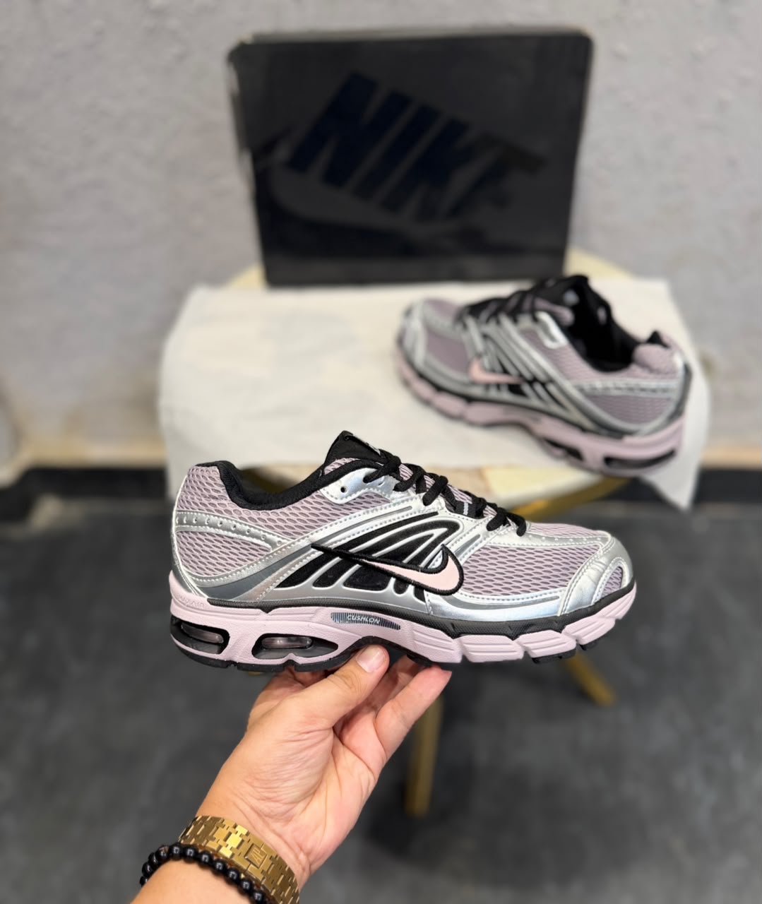 Nike airmax initiator moto 2k metallic silver black