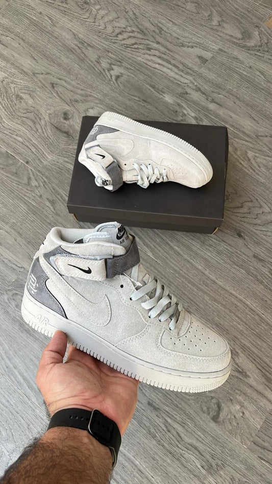 Nike Airforce 1 mid suede