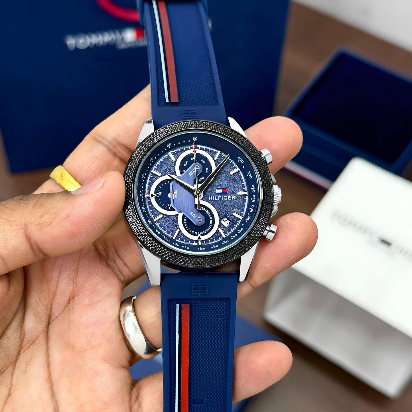 Tommy Hilfiger