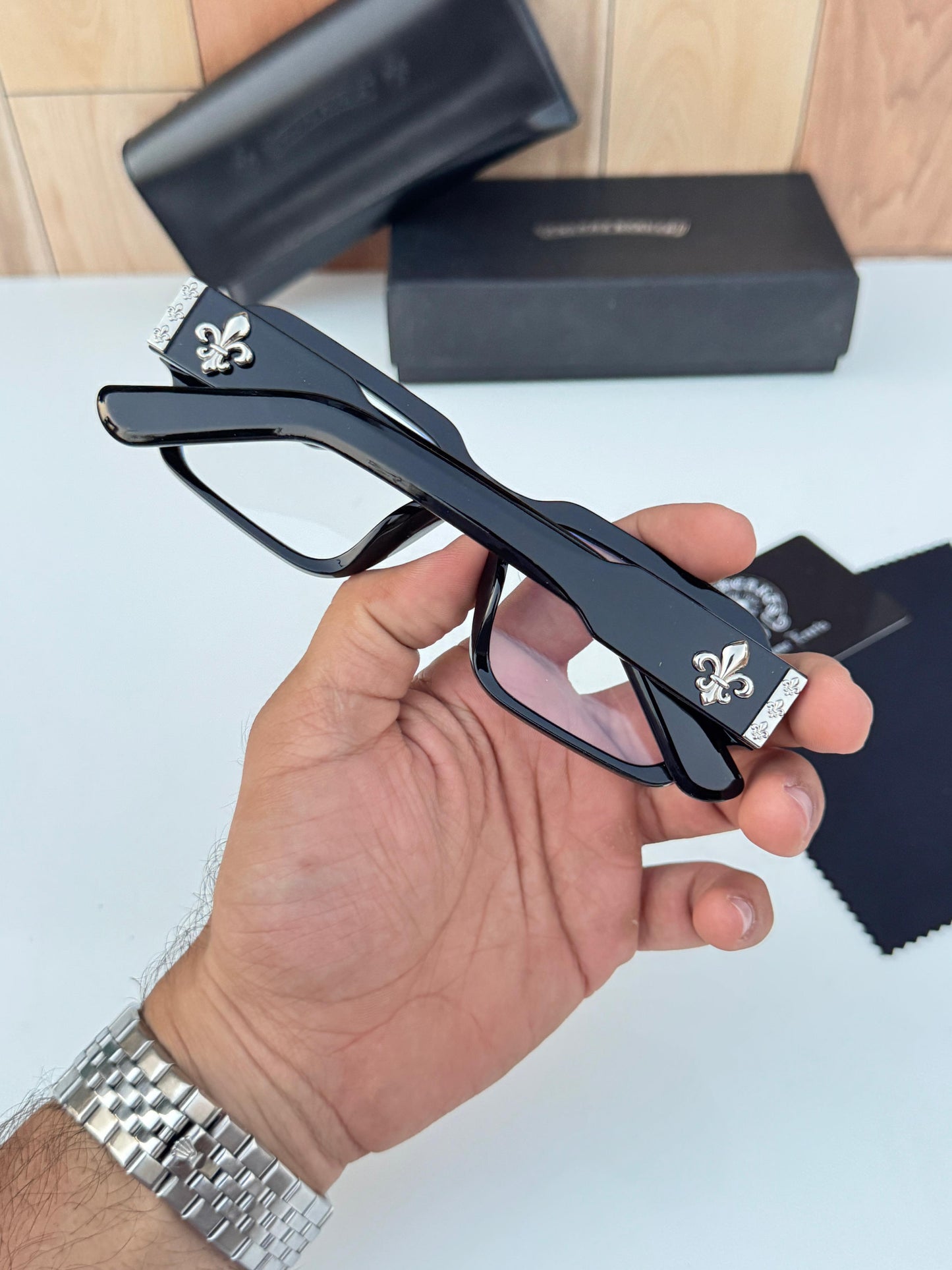 Chrome hearts