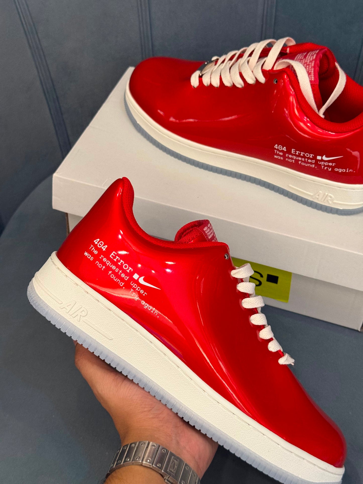 Nike airforce one 404 swoosh error red