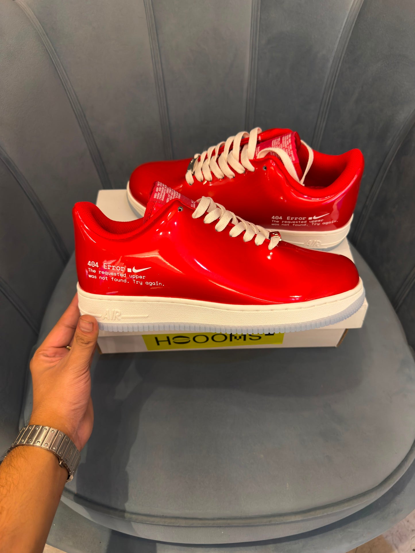 Nike airforce one 404 swoosh error red