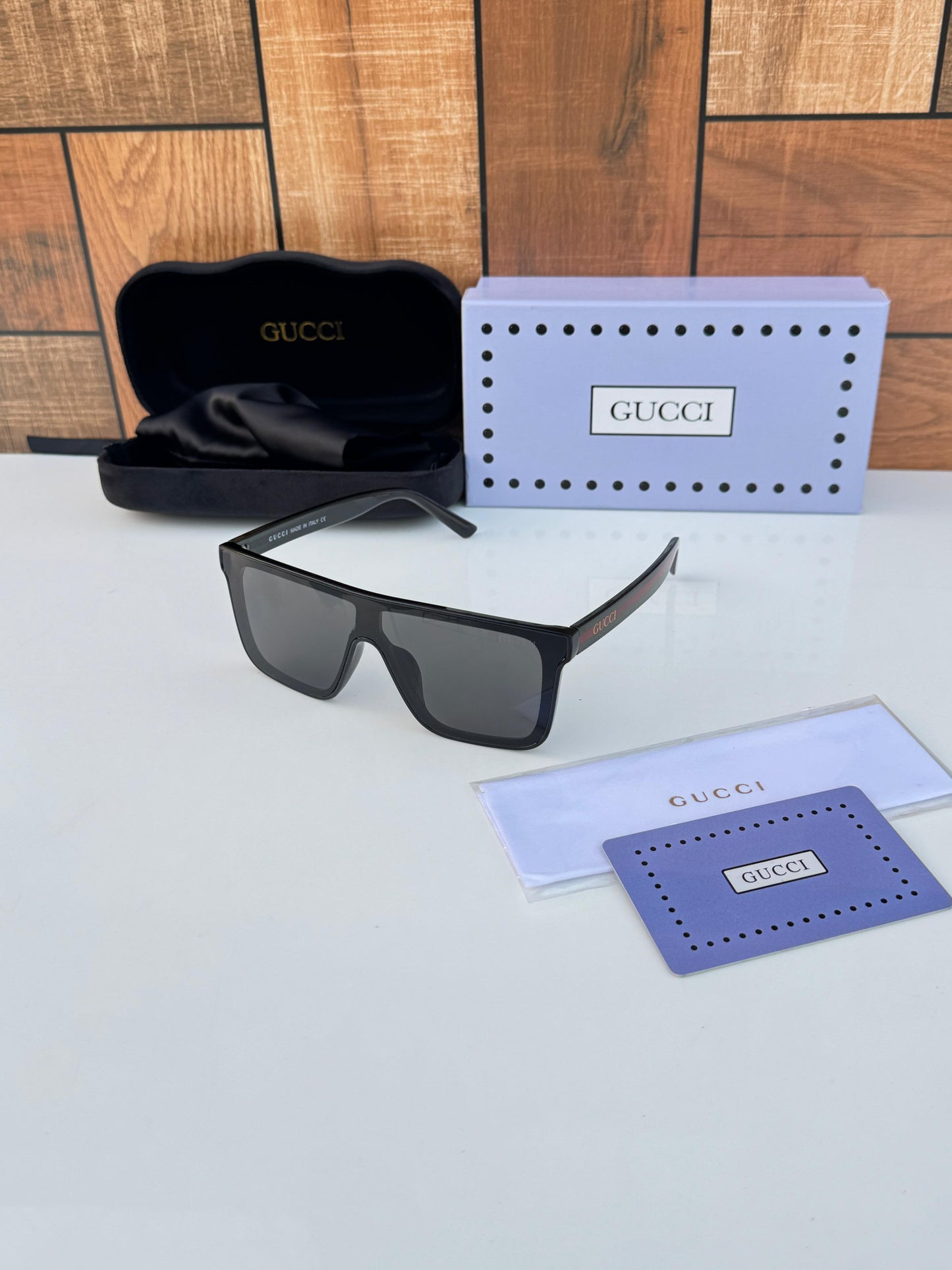 GUCCI