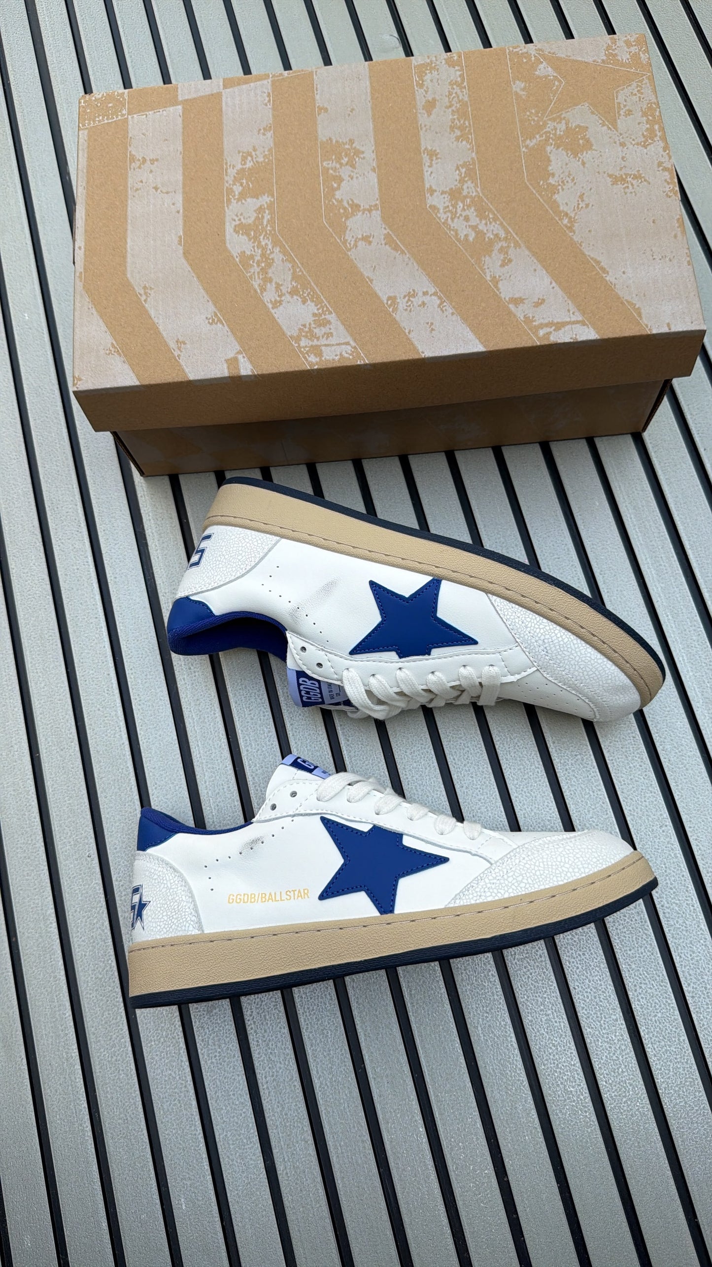 Golden goose ball star