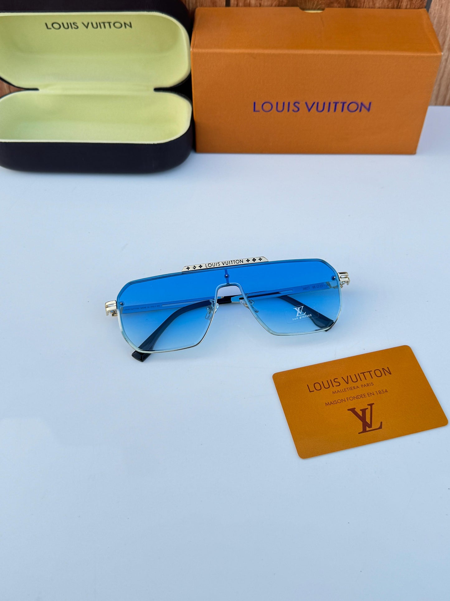 Louis vuitton