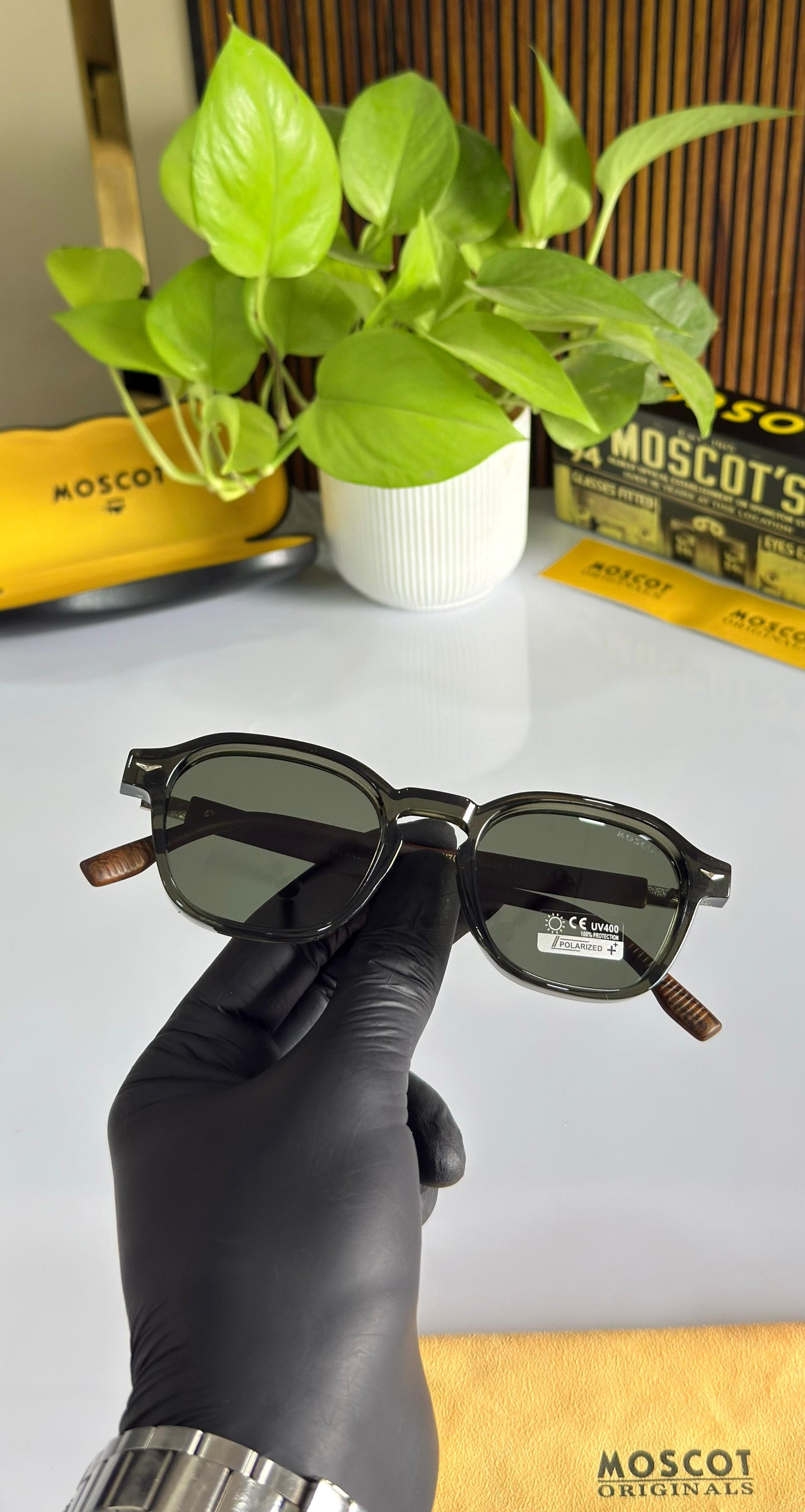 Moscot